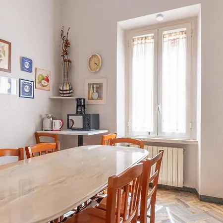 House Montebello * Roma