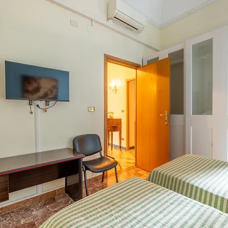 House Montebello * Roma